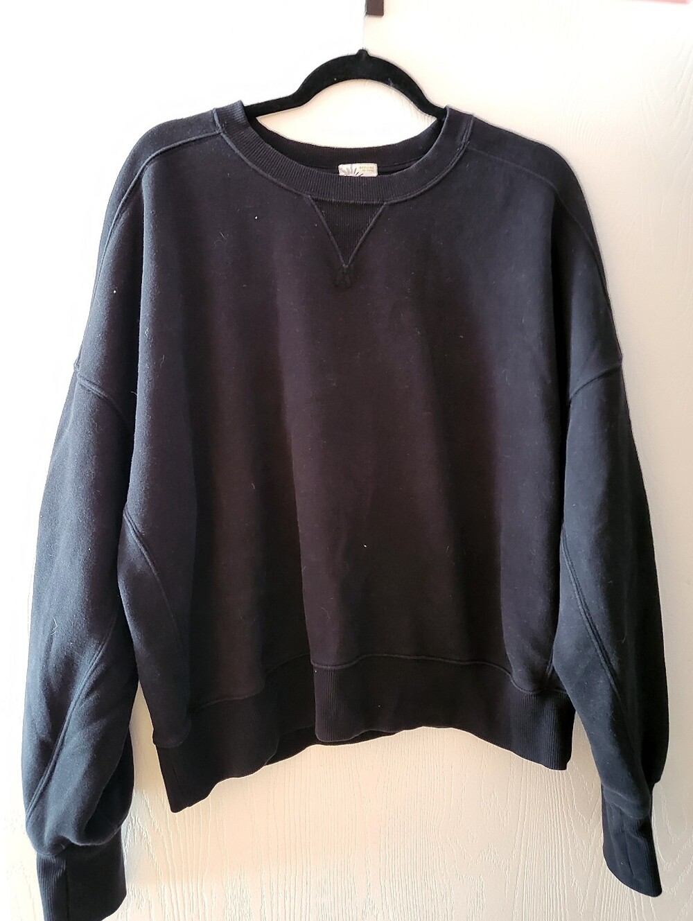 Offline Black Crewneck